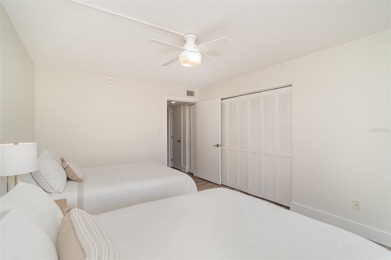 WESTBAY POINT & MOORINGS III - Residential