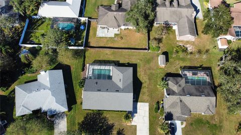 A home in LAKELAND