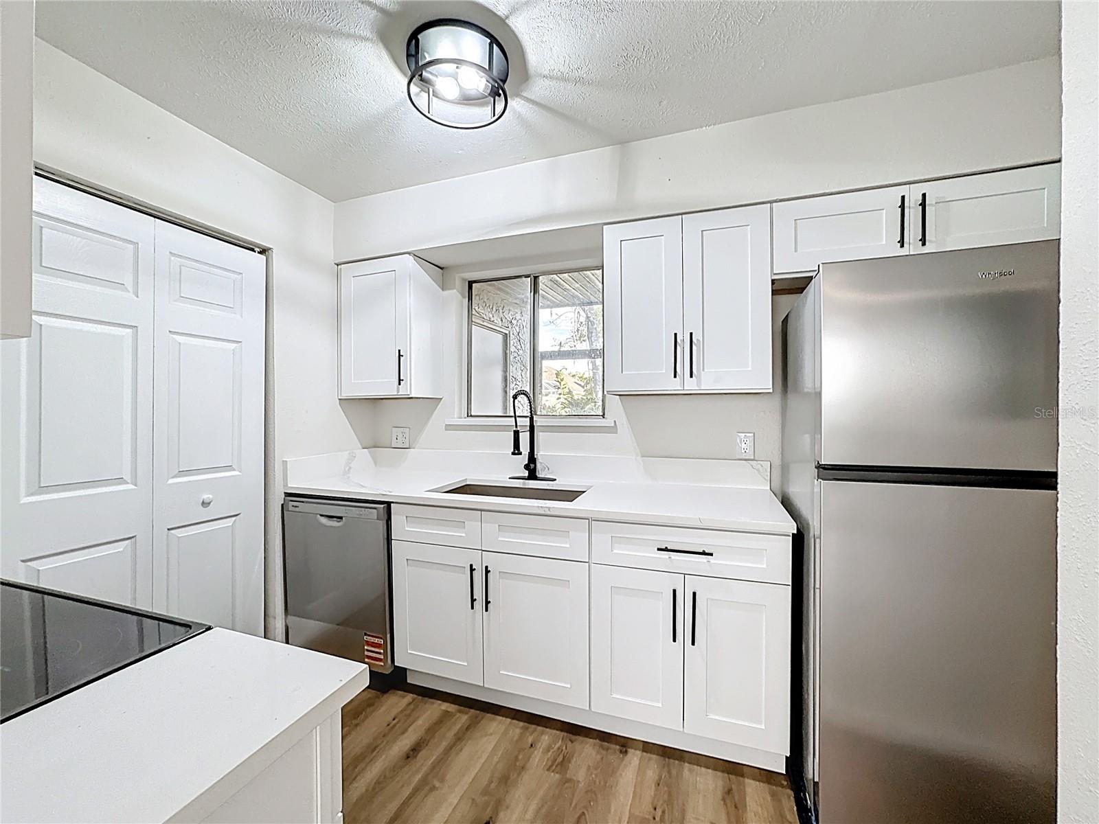 HIDDEN HOLLOW - Residential