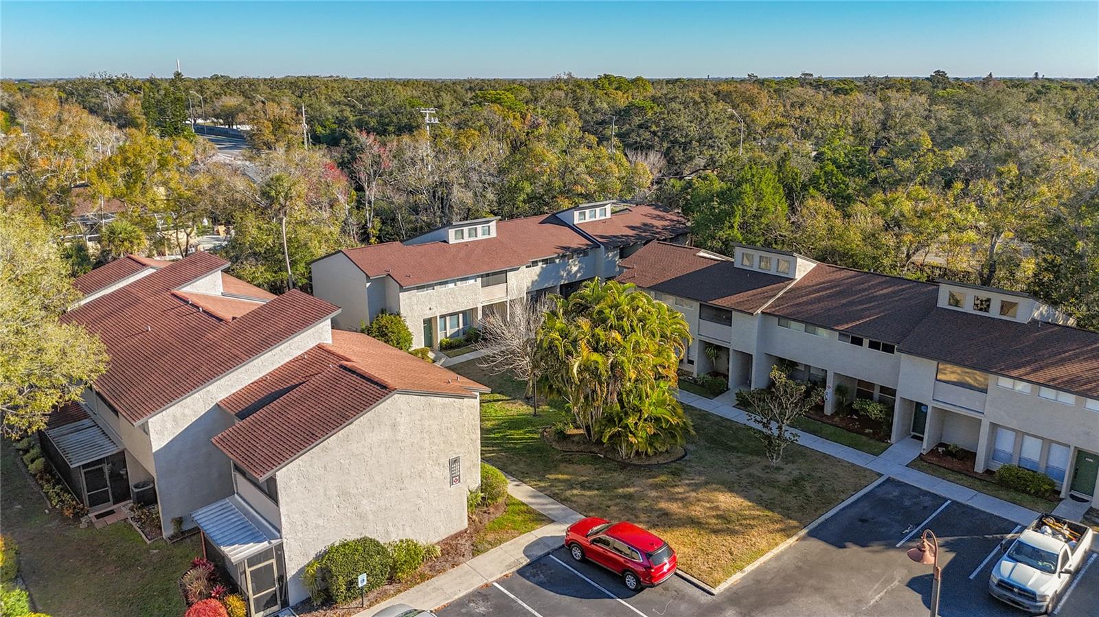 HIDDEN HOLLOW - Residential