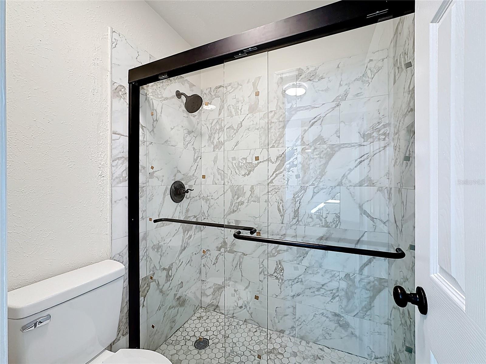 HIDDEN HOLLOW - Residential