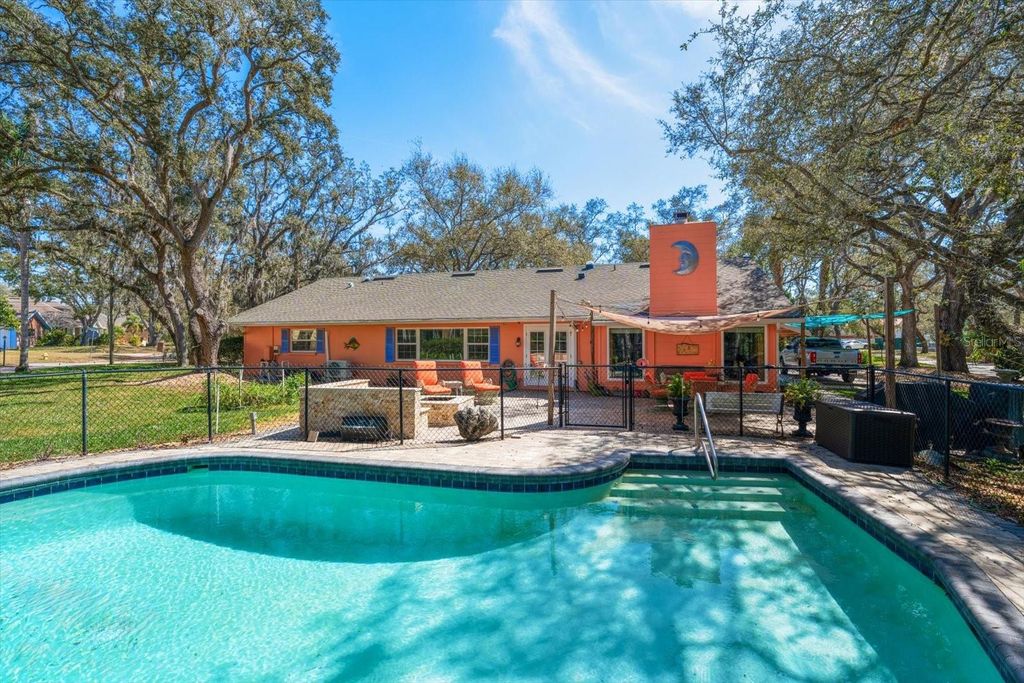 Photo of 1921 Cardinal Road, Dunedin, FL 34698 (MLS # TB8479956)