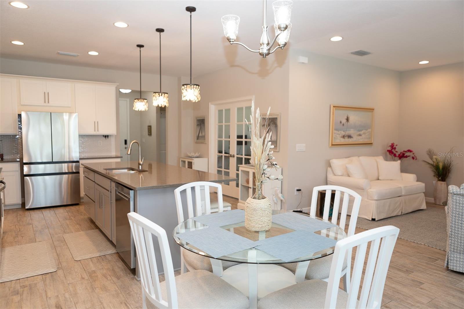 RENAISSANCE/WEST VLGS PH 1 - Residential Lease
