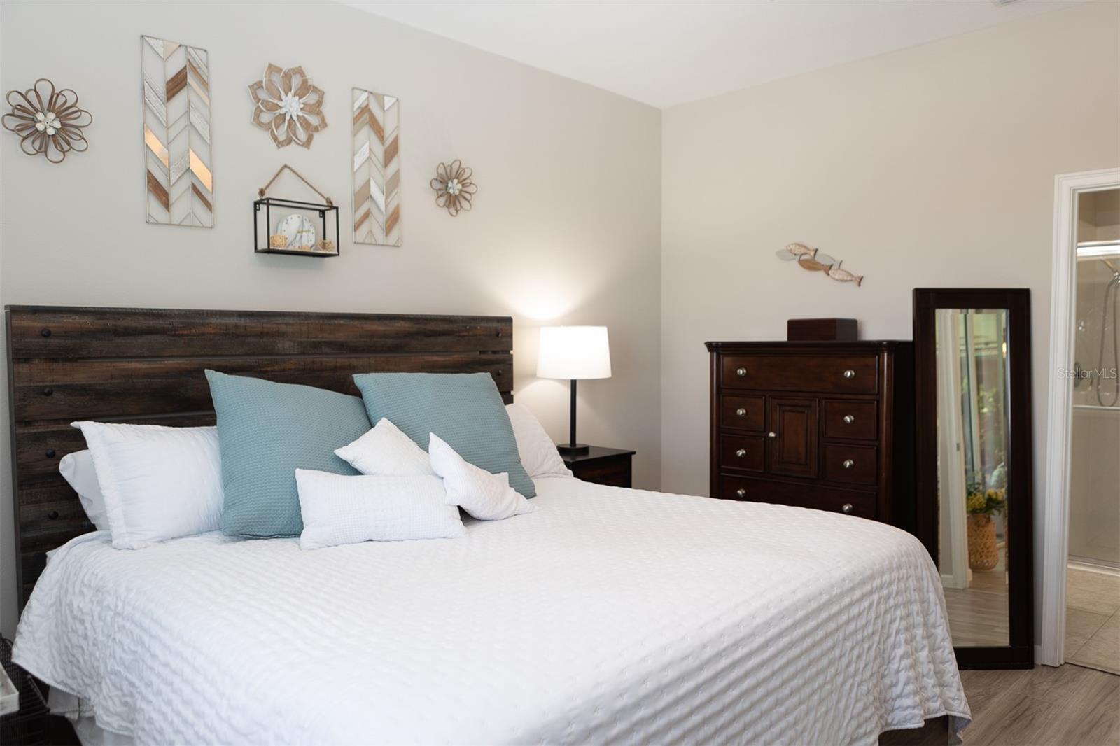 RENAISSANCE/WEST VLGS PH 1 - Residential Lease