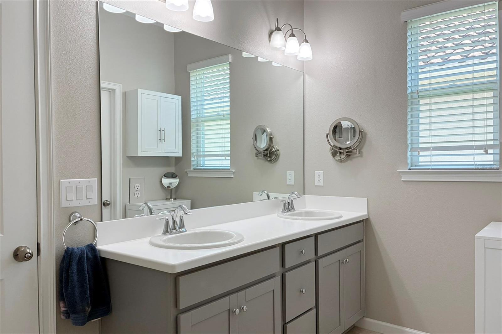RENAISSANCE/WEST VLGS PH 1 - Residential Lease