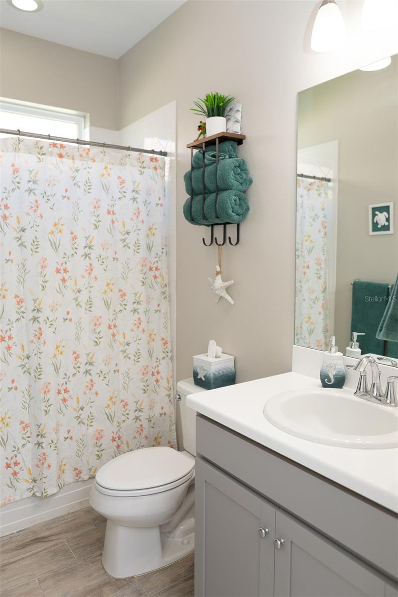 RENAISSANCE/WEST VLGS PH 1 - Residential Lease