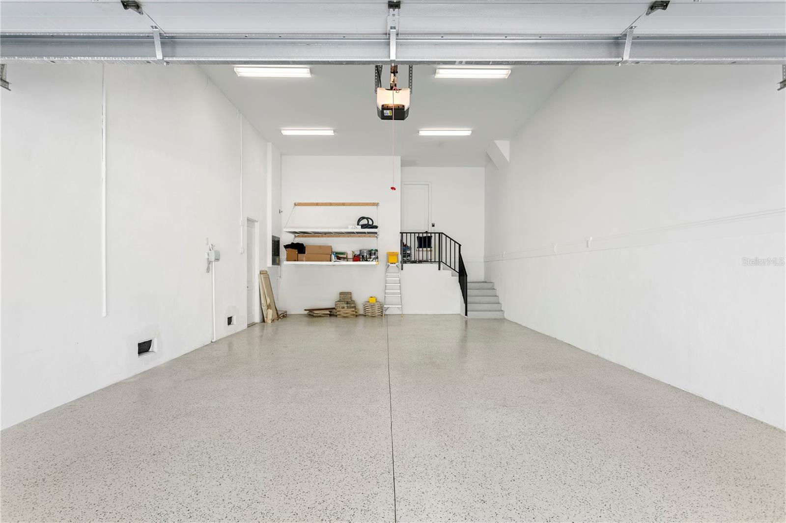 SUNSET PARK - Residential