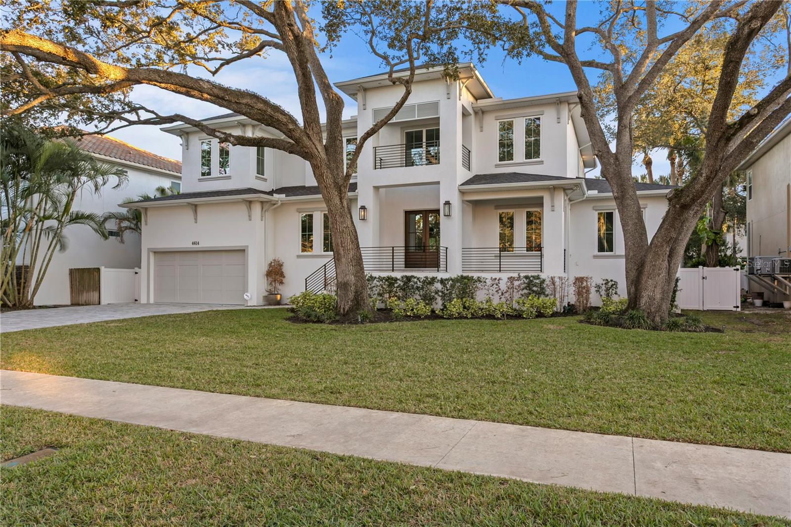 SUNSET PARK - Residential