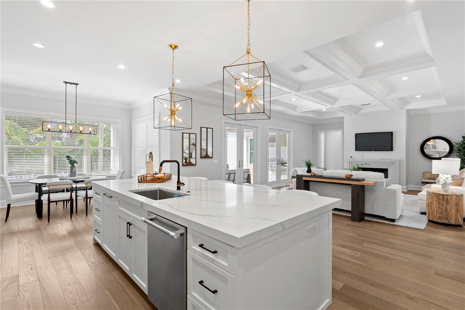 SUNSET PARK - Residential