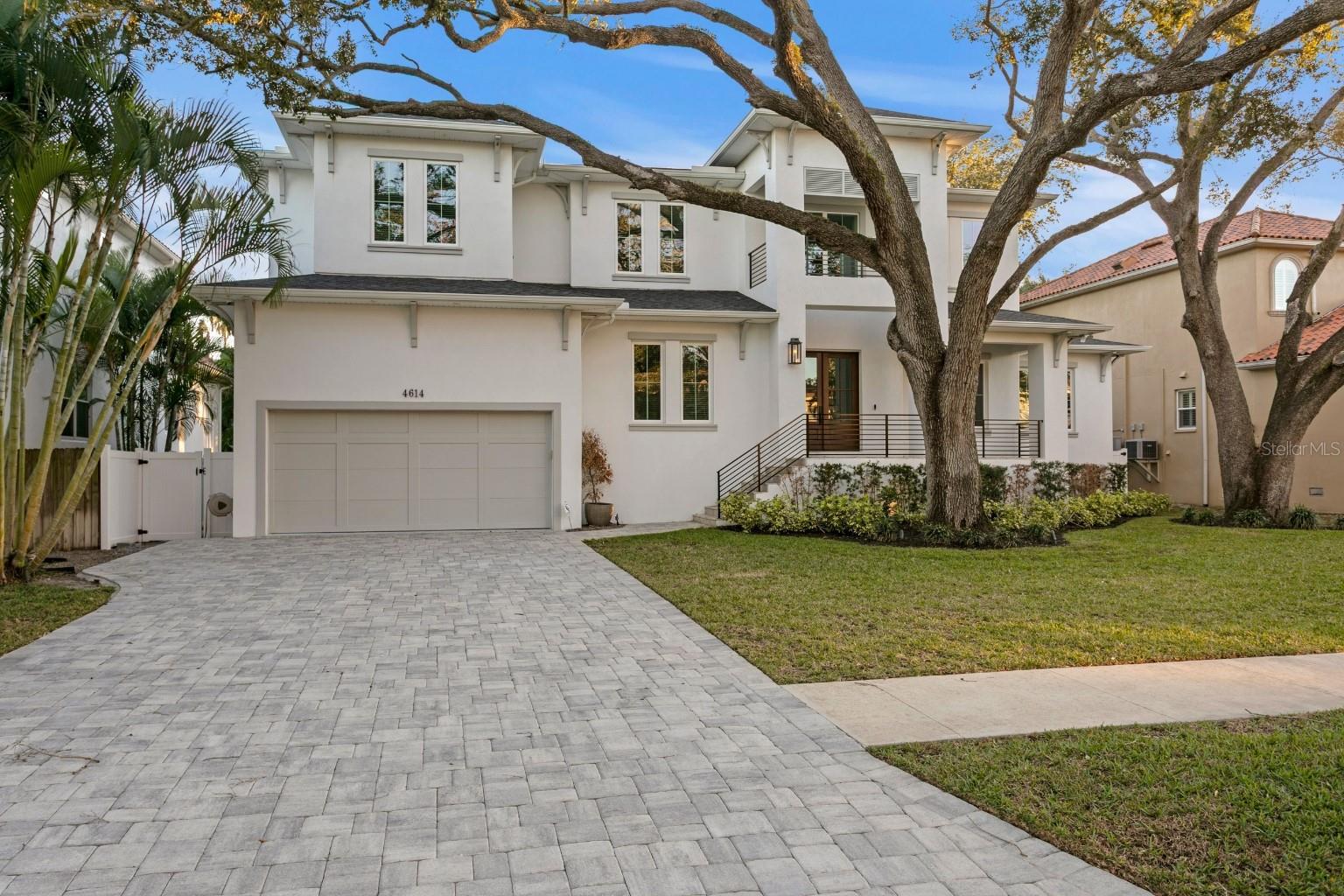 SUNSET PARK - Residential