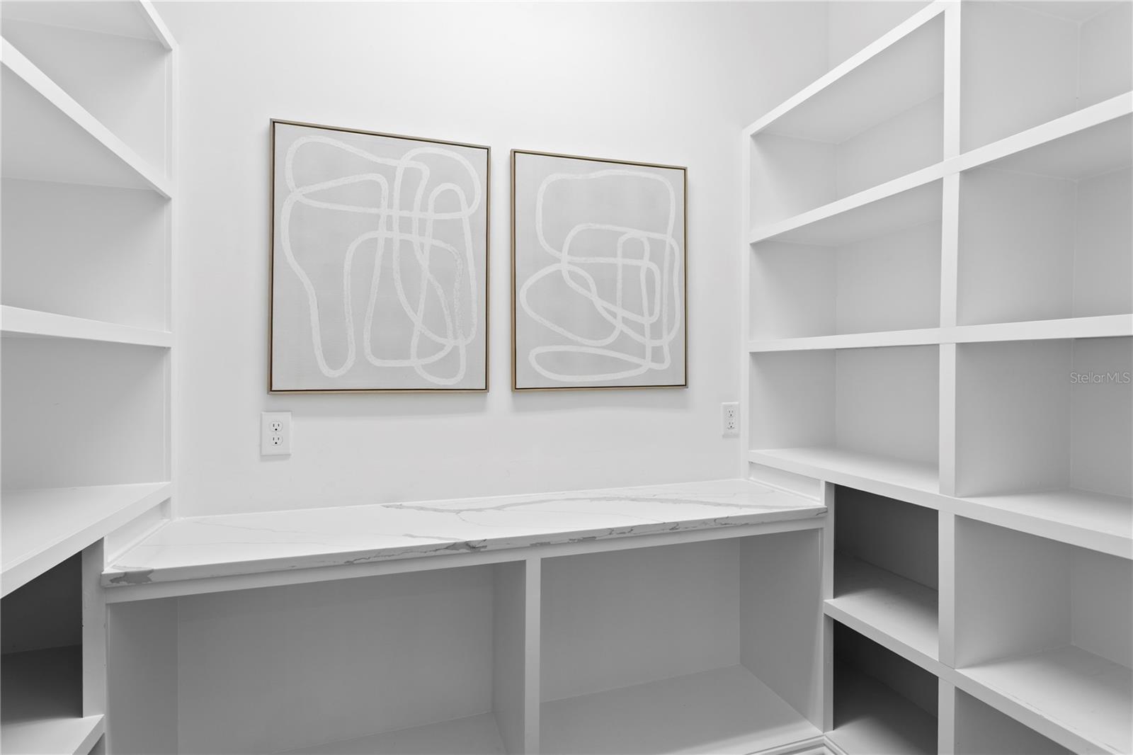 SUNSET PARK - Residential