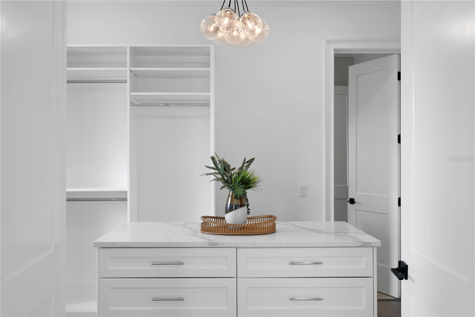 SUNSET PARK - Residential