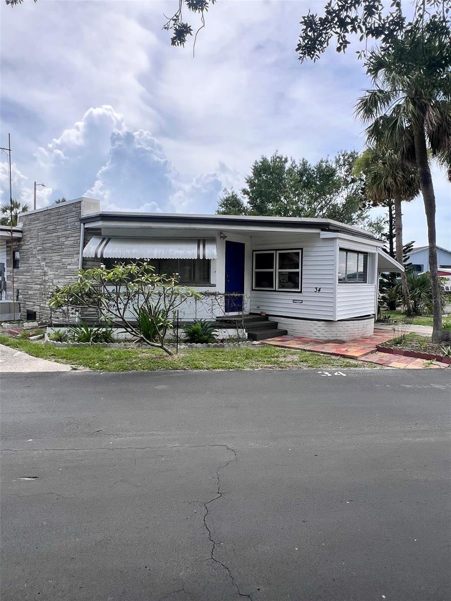 Come see this beautiful two bedroom, one bath, fully furnished, manufactured home for rent in a 55+ deed restricted gated community. Just bring your clothes and personal items and move right in! Spacious rooms including a separate dining area off the kitchen.
This desirable South Tampa community named Regency Cove is next to the Gandy Bridge and the Crosstown Expressway. The sunsets over Tampa Bay on "the Point" are stunning! Amenities include a pool, shuffleboard court, clubhouse, several picnic areas and more! Walking distance to shopping and restaurants. Many fun community activities!
Water, sewer and trash service included in the rent. Storage shed on site. Washer/dryer inside the home.