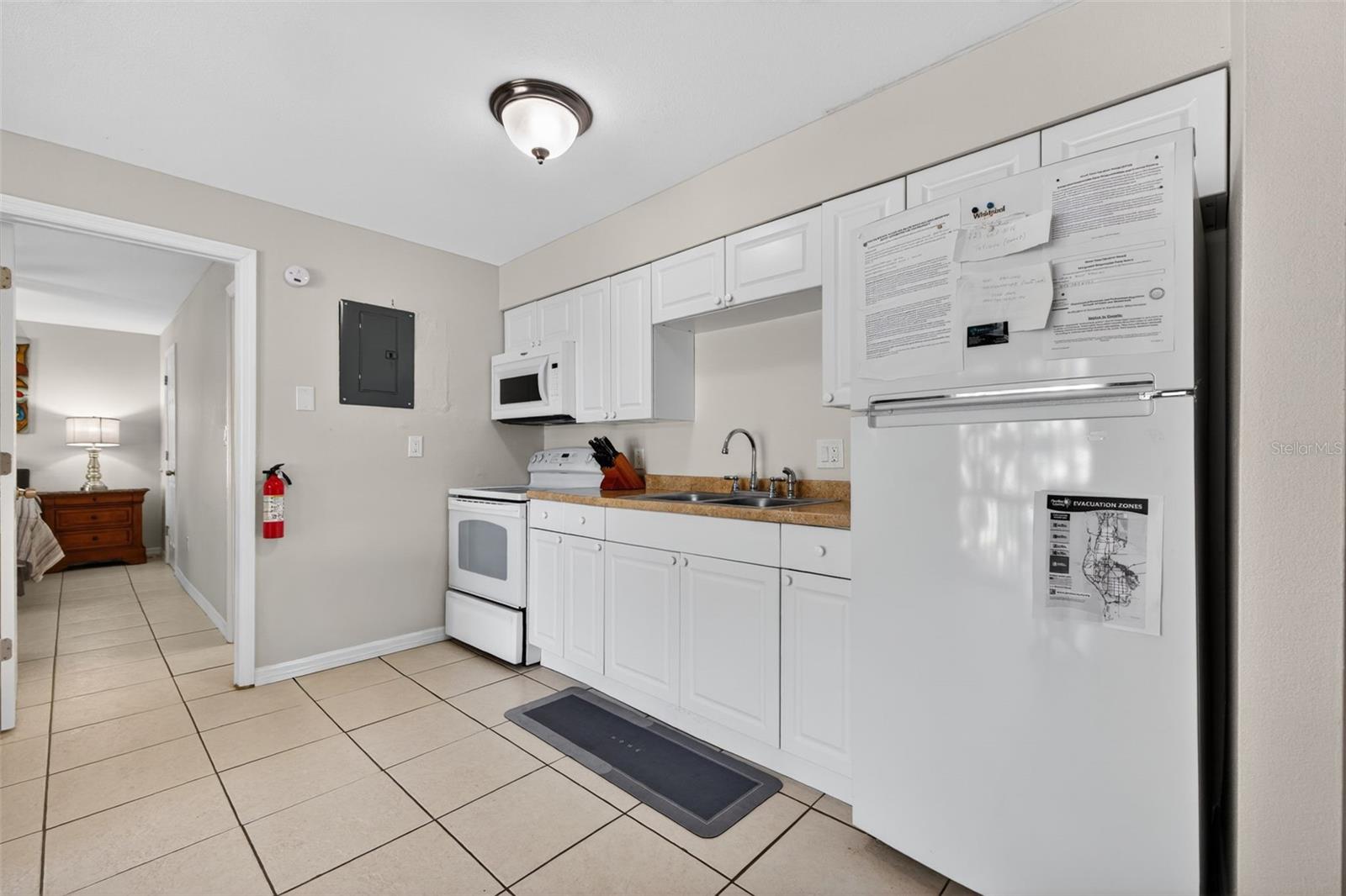 WOODSIDE VILLAGE CONDO - Residential