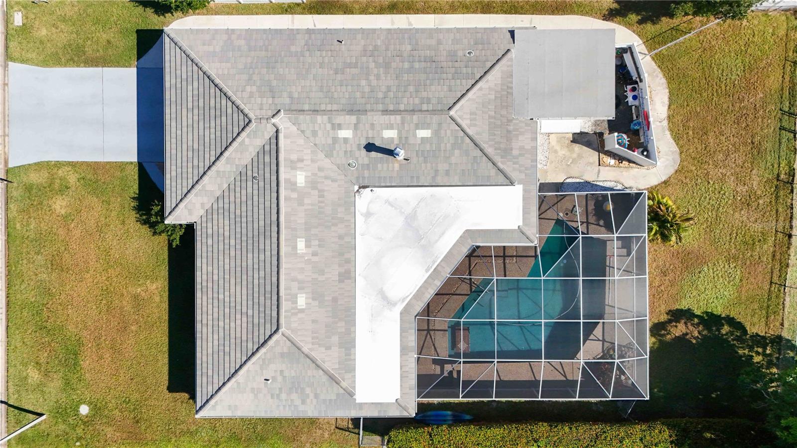 VILLAGE GREEN CLUB ESTATES - Residential