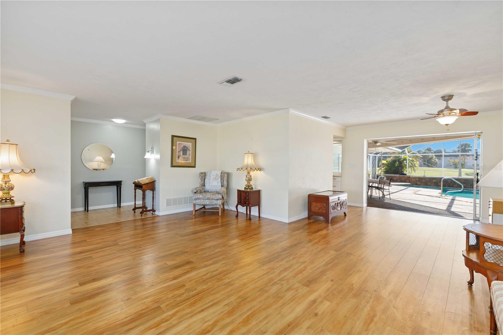 3363 SHEFFIELD CIRCLE