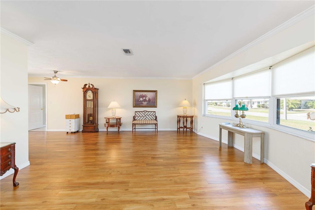 Photo of 3363 Sheffield Circle, Sarasota, FL 34239 (MLS # A4672288)