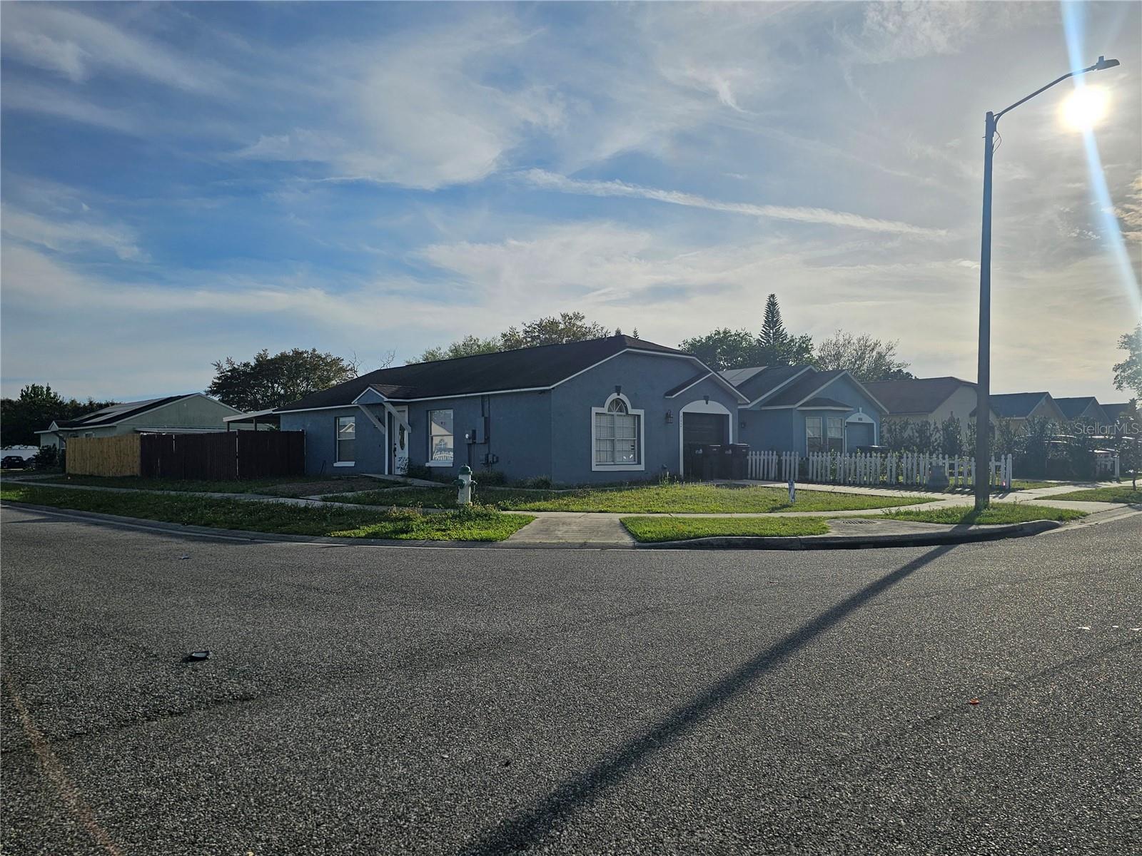 ISLANDS PH 04 - Residential Lease