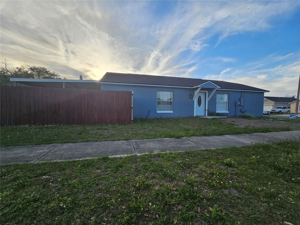 Photo of 992 Vista Palma Way, Orlando, FL 32825 (MLS # O6390969)