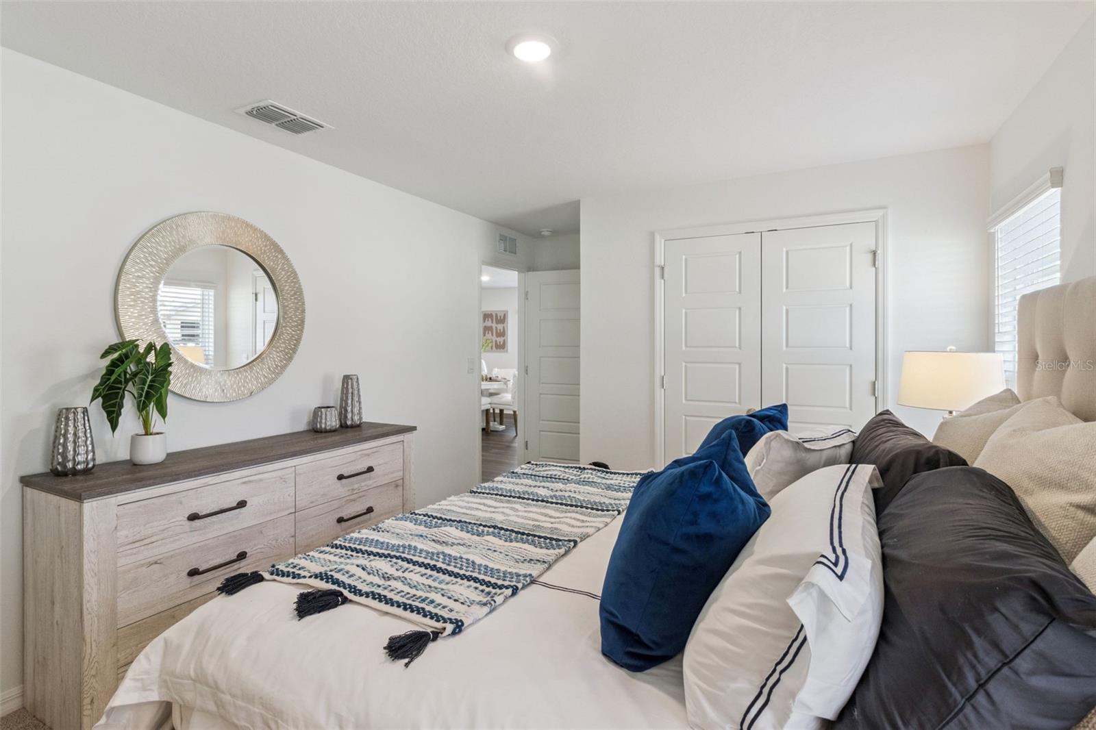 MAGNOLIA POINTE - Residential