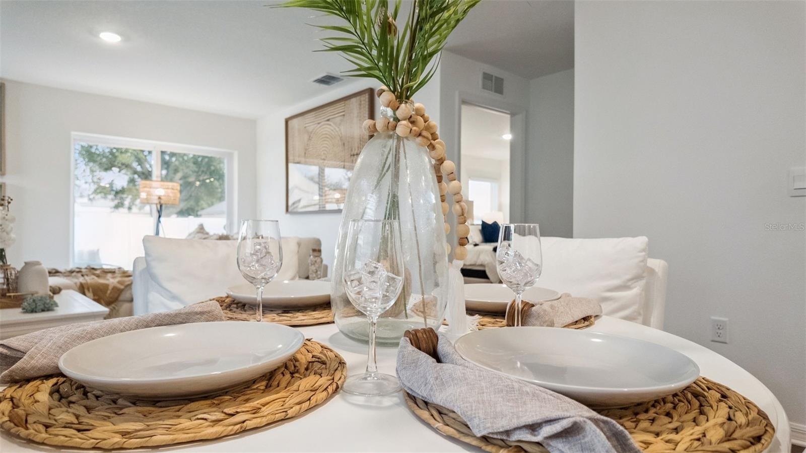 MAGNOLIA POINTE - Residential