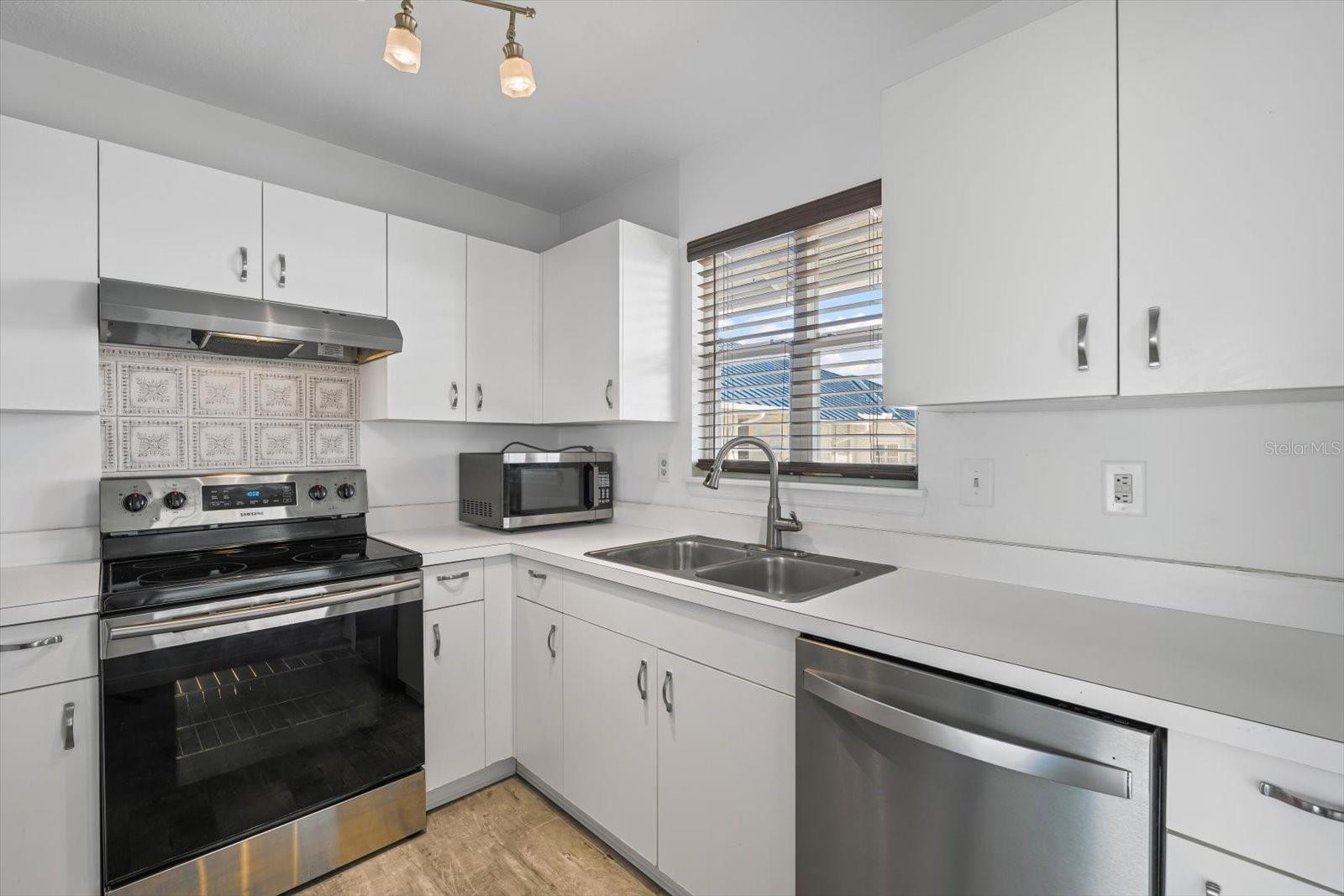 SHORELINE TERRACES VI AT PERICO BAY 1&2 - Residential