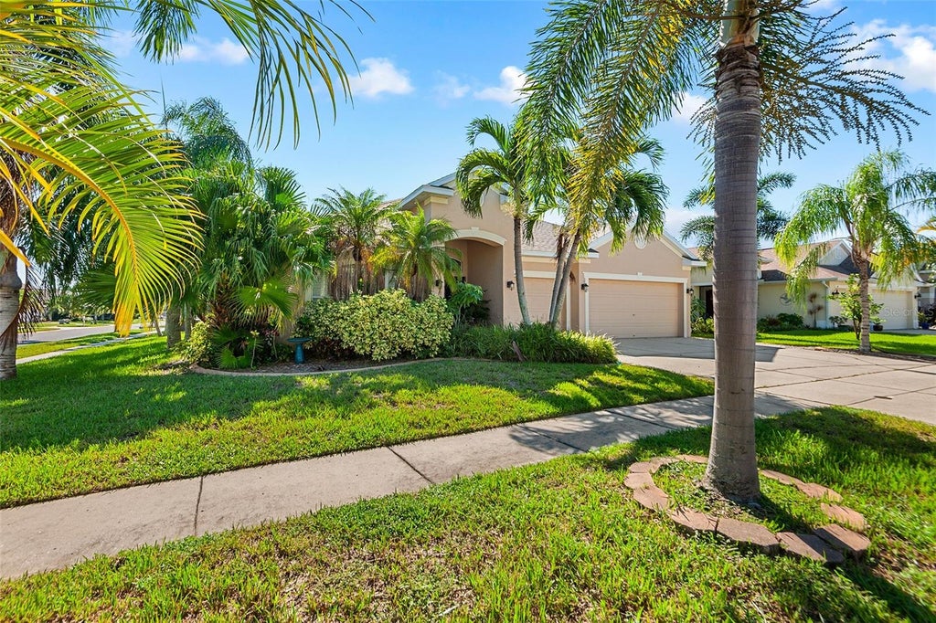 Photo of 443 York Dale Drive, Ruskin, FL 33570 (MLS # TB8548718)