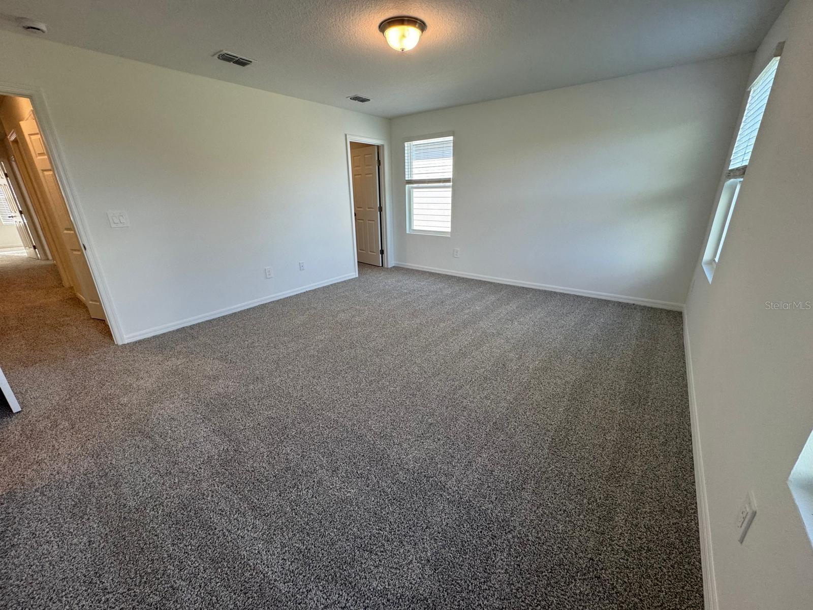 THE MEADOW AT CROSSPRAIRIE TOWNES - Residential Lease