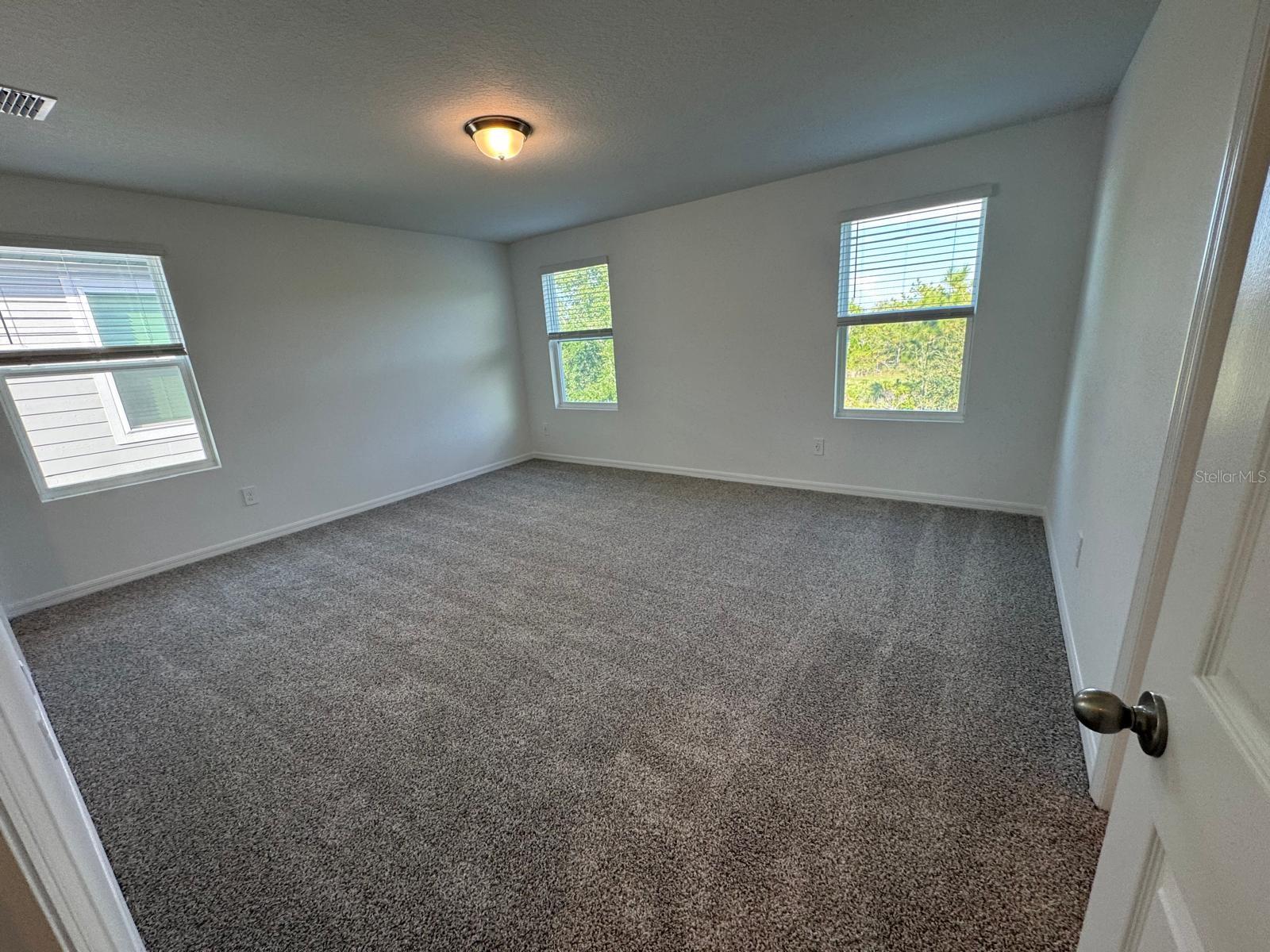 THE MEADOW AT CROSSPRAIRIE TOWNES - Residential Lease