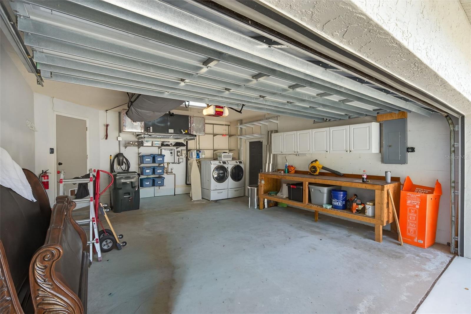 COLONIAL OAKS - Residential