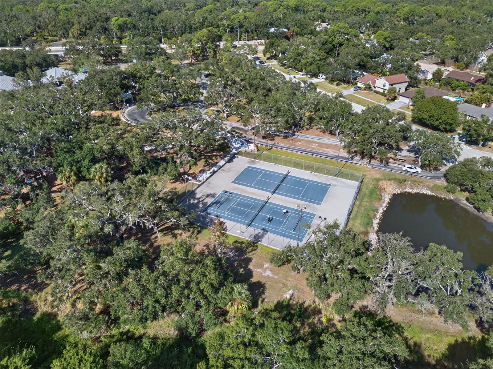 COLONIAL OAKS - Residential