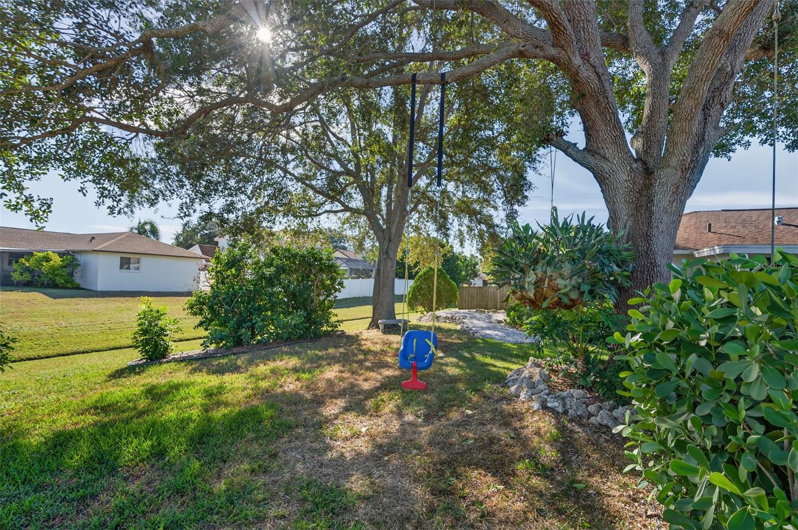 COLONIAL OAKS - Residential