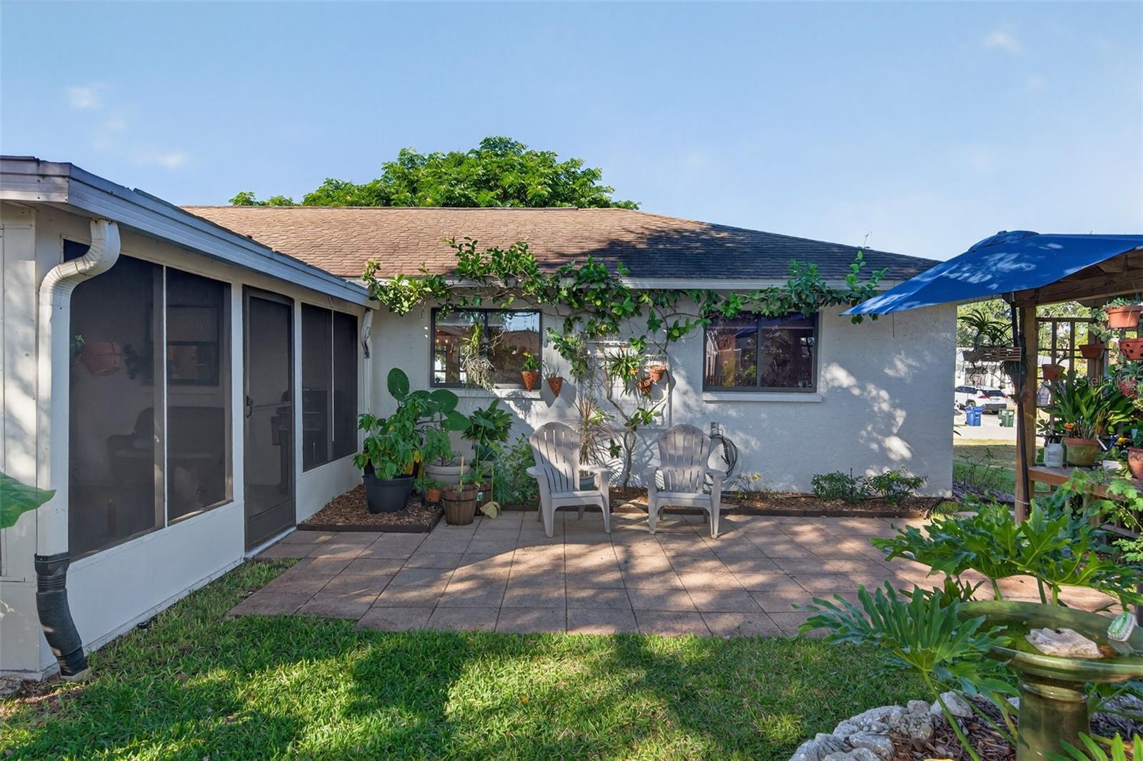 COLONIAL OAKS - Residential