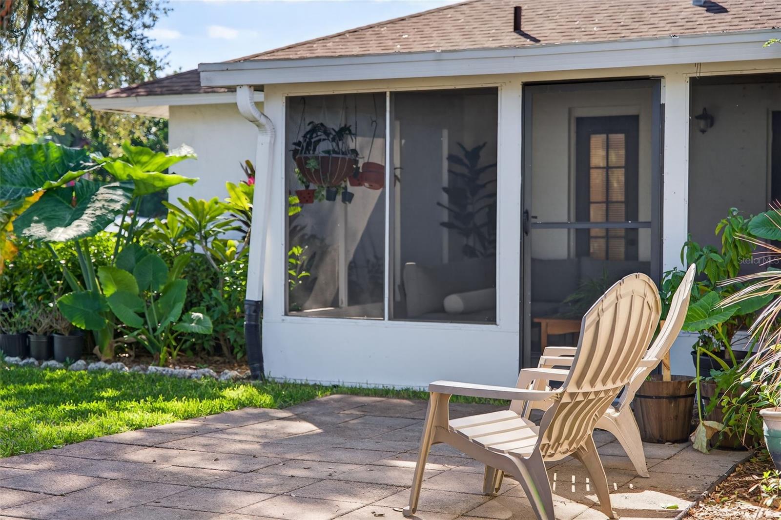 COLONIAL OAKS - Residential