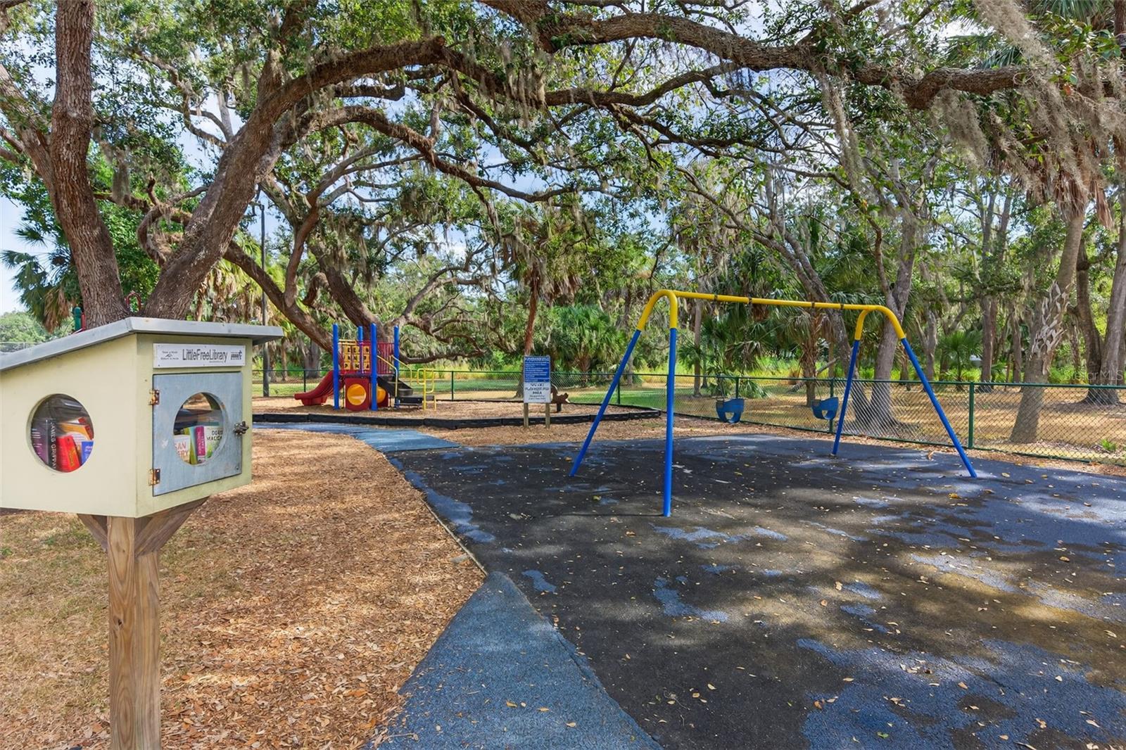 COLONIAL OAKS - Residential