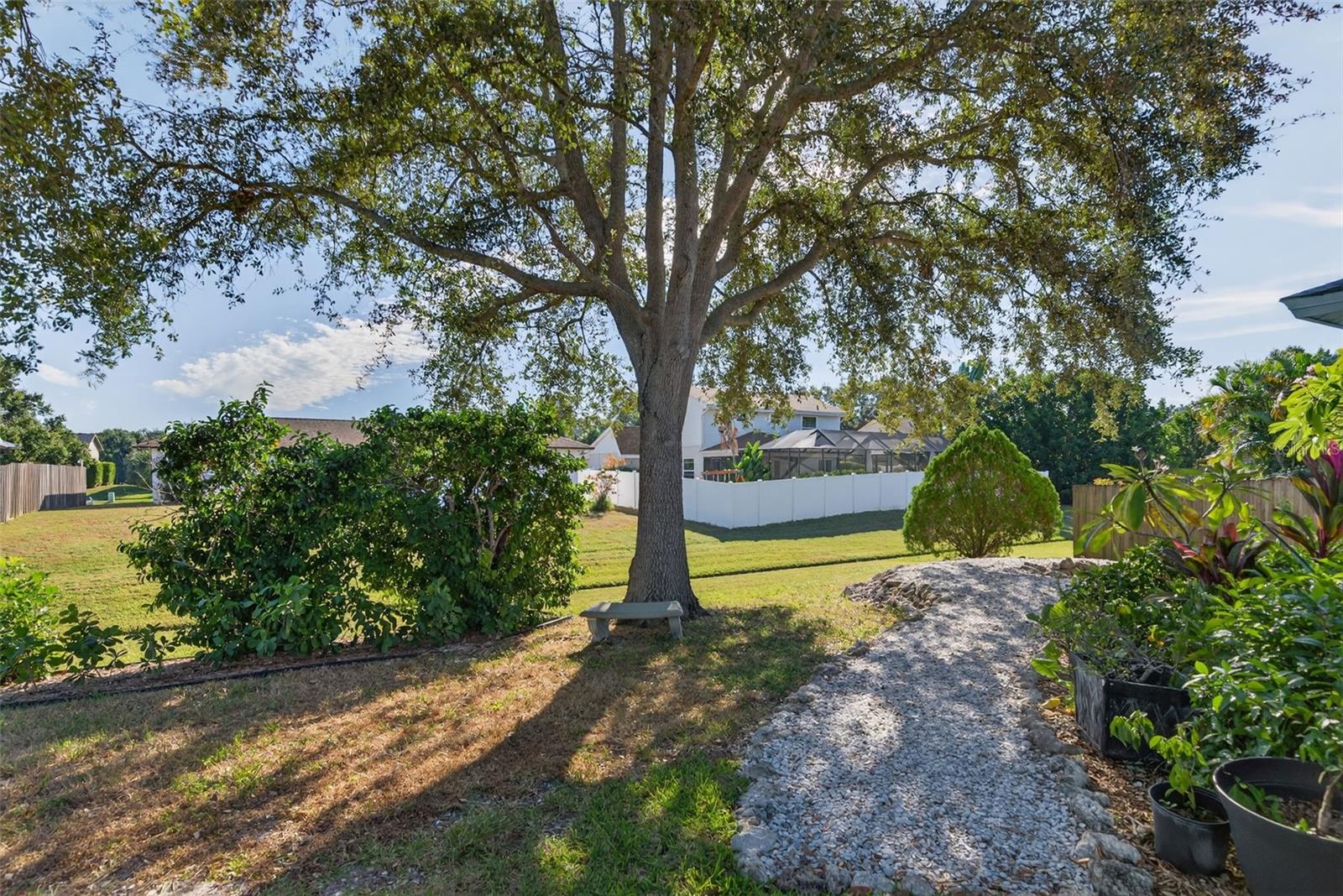 COLONIAL OAKS - Residential