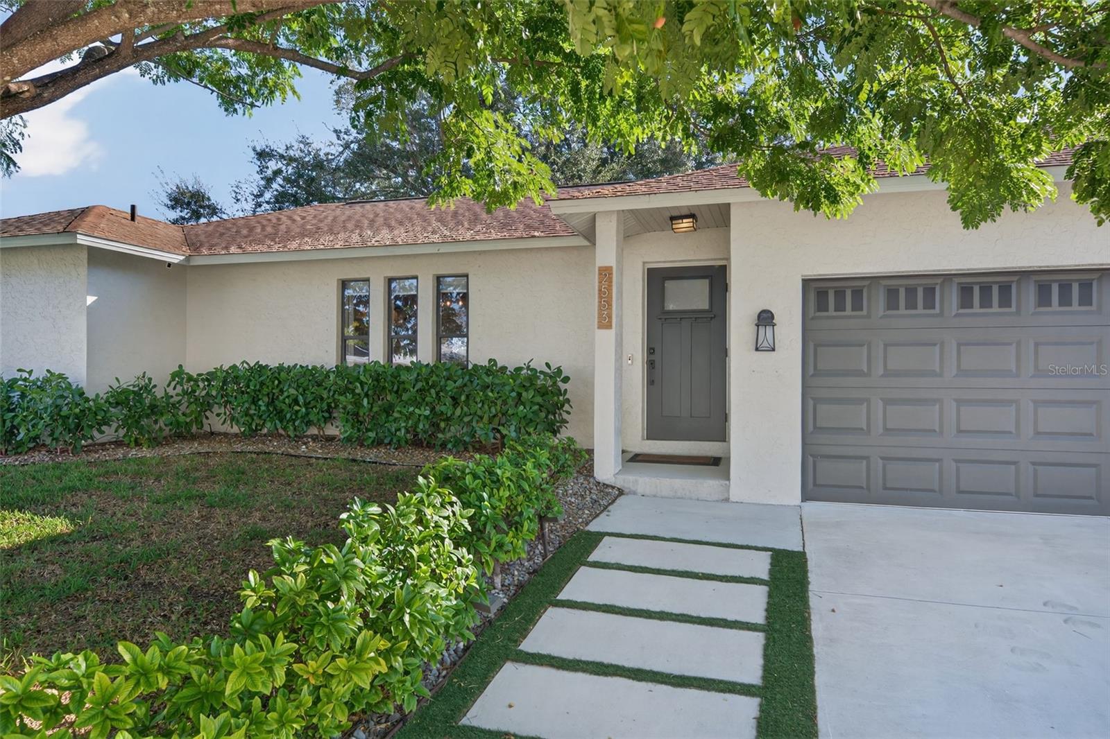 COLONIAL OAKS - Residential