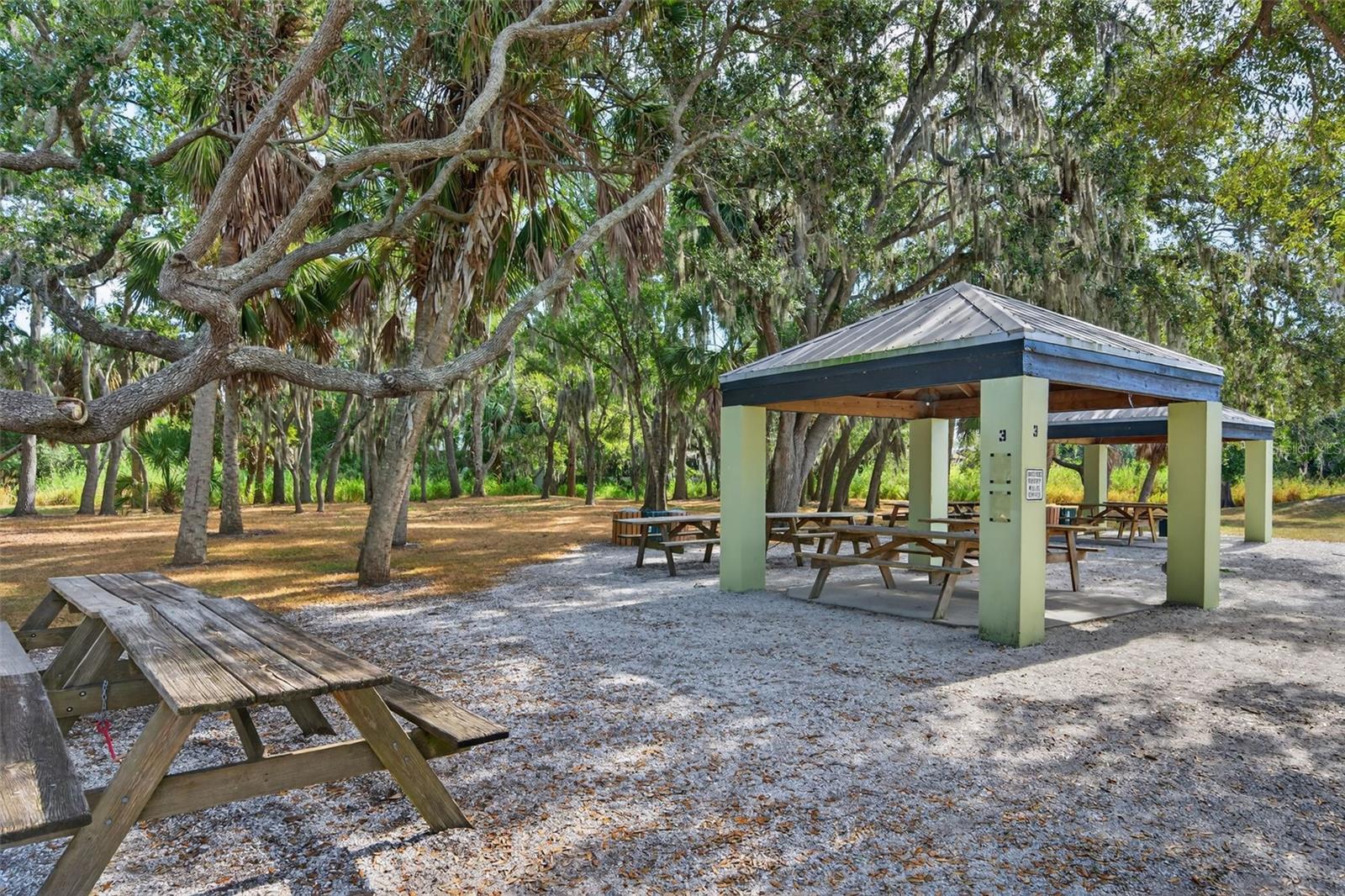 COLONIAL OAKS - Residential