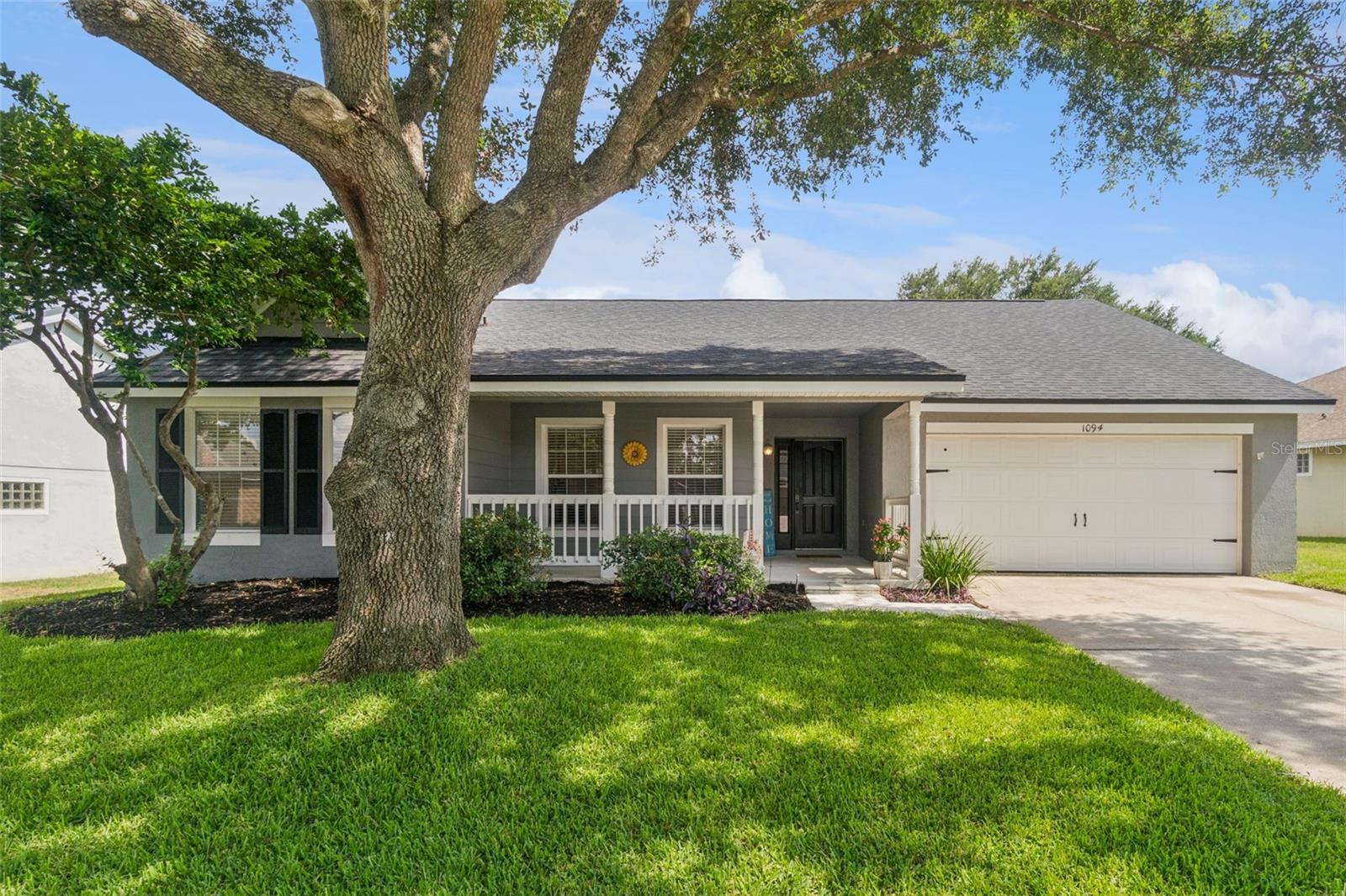 1094 GOLF POINT LOOP