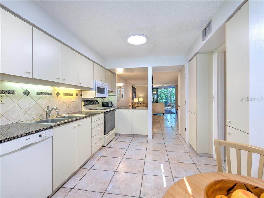 BAYPORT BCH & TEN PH F - Residential Lease