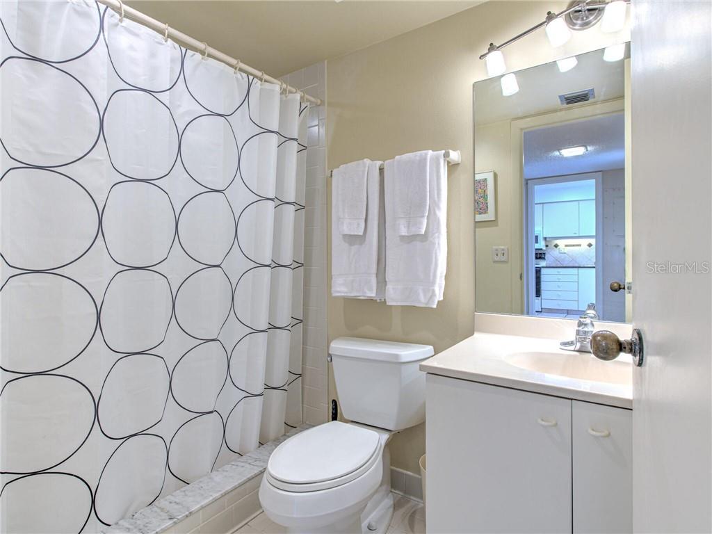 BAYPORT BCH & TEN PH F - Residential Lease