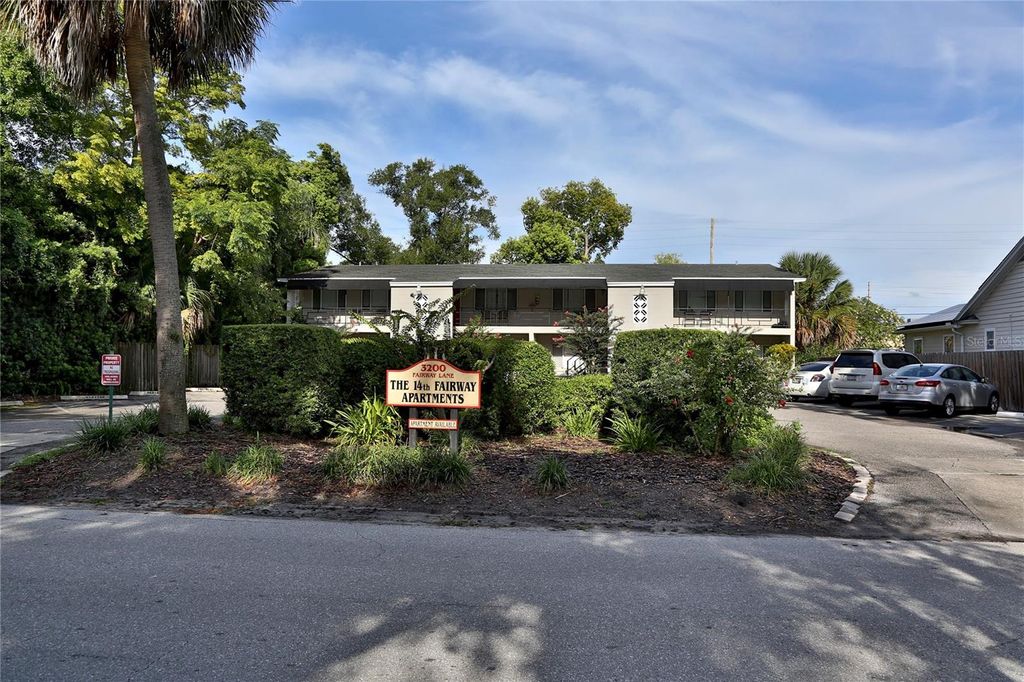 Photo of 3200 Fairway Lane #4, Orlando, FL 32804 (MLS # O6403652)