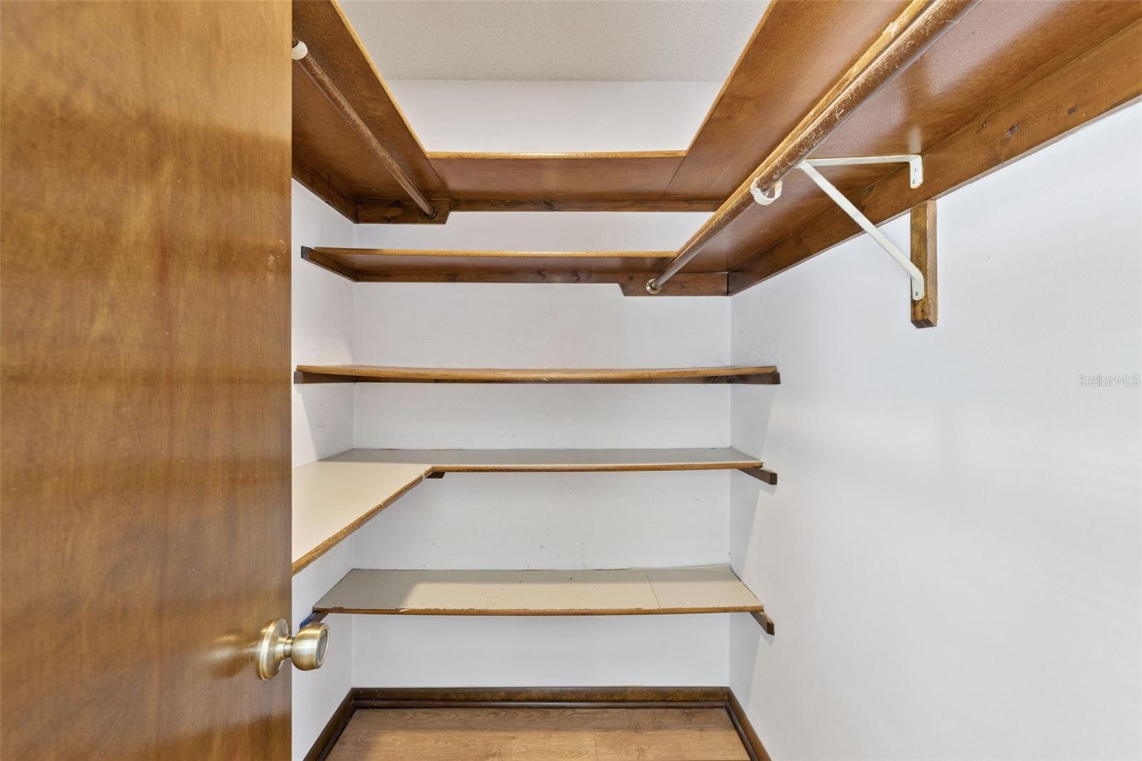 FEATHER EDGE A CONDO - Residential