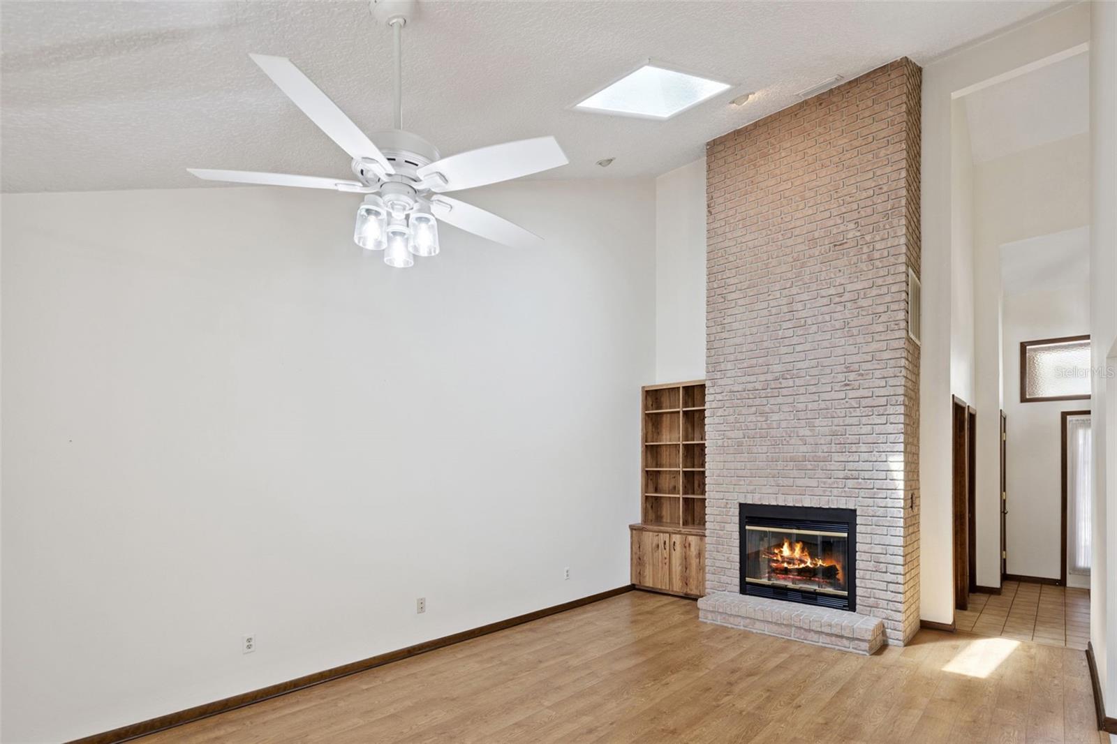 FEATHER EDGE A CONDO - Residential