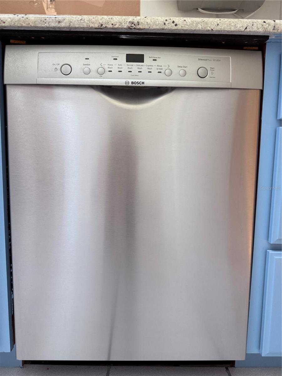 FEATHER EDGE A CONDO - Residential