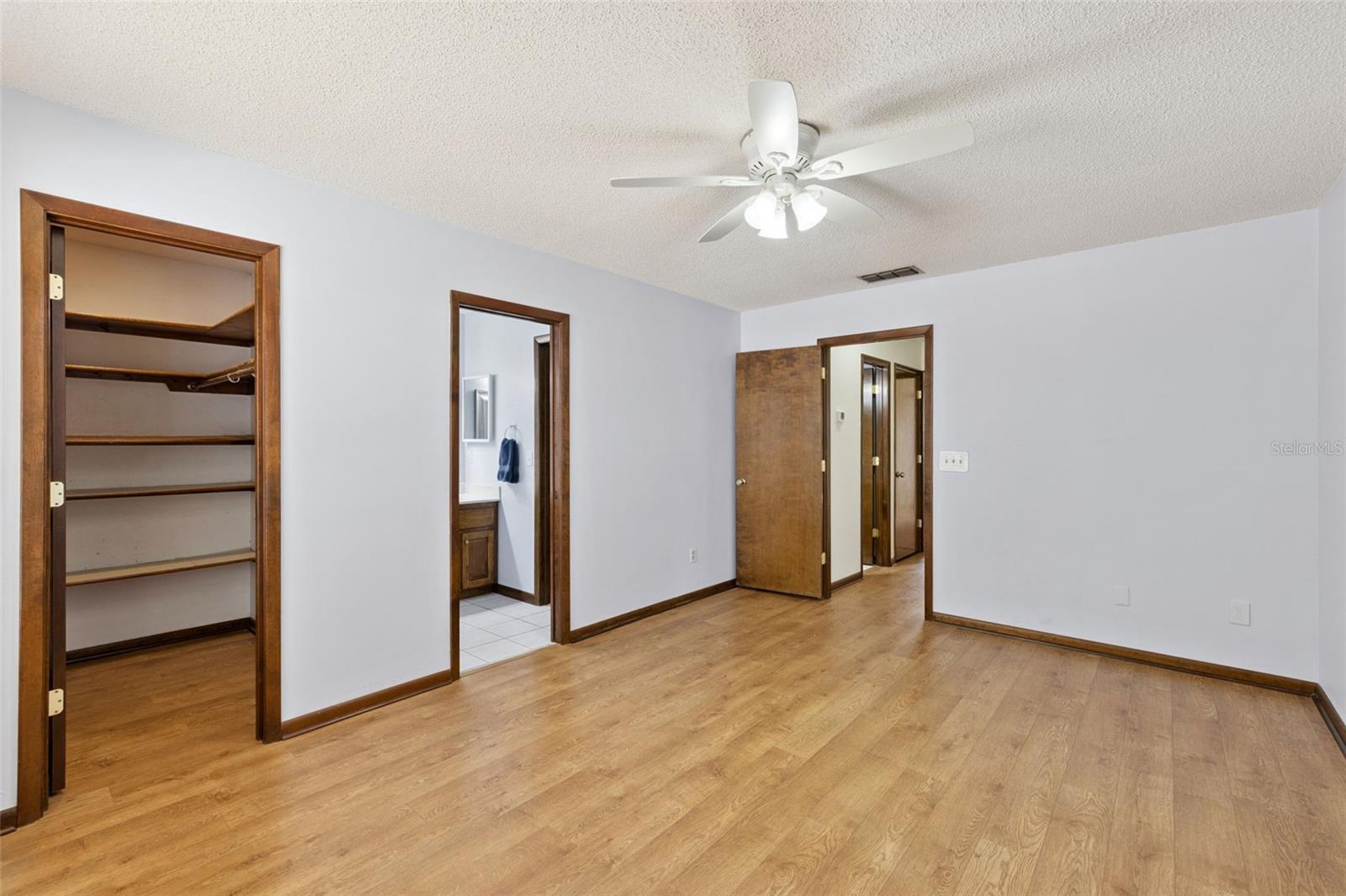 FEATHER EDGE A CONDO - Residential