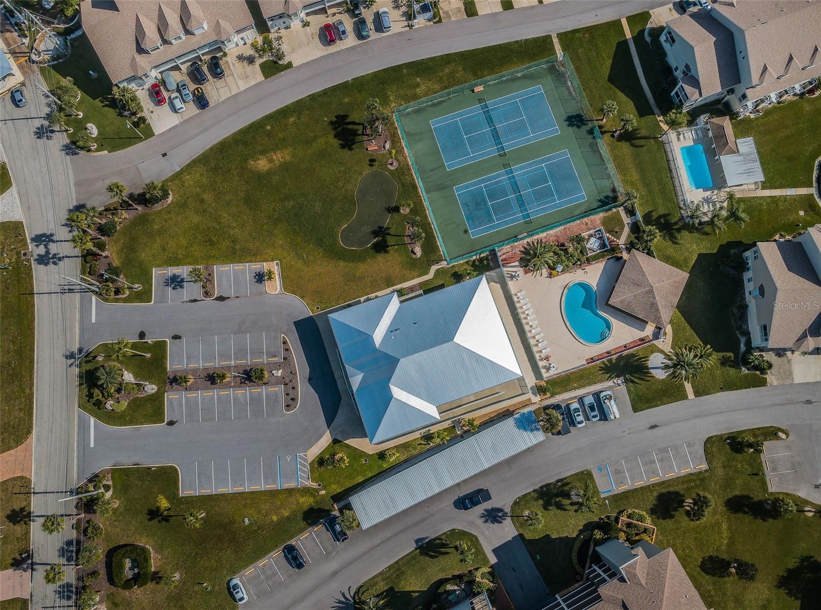 SAND PEBBLE POINTE CONDO 01 AMD 02 - Residential