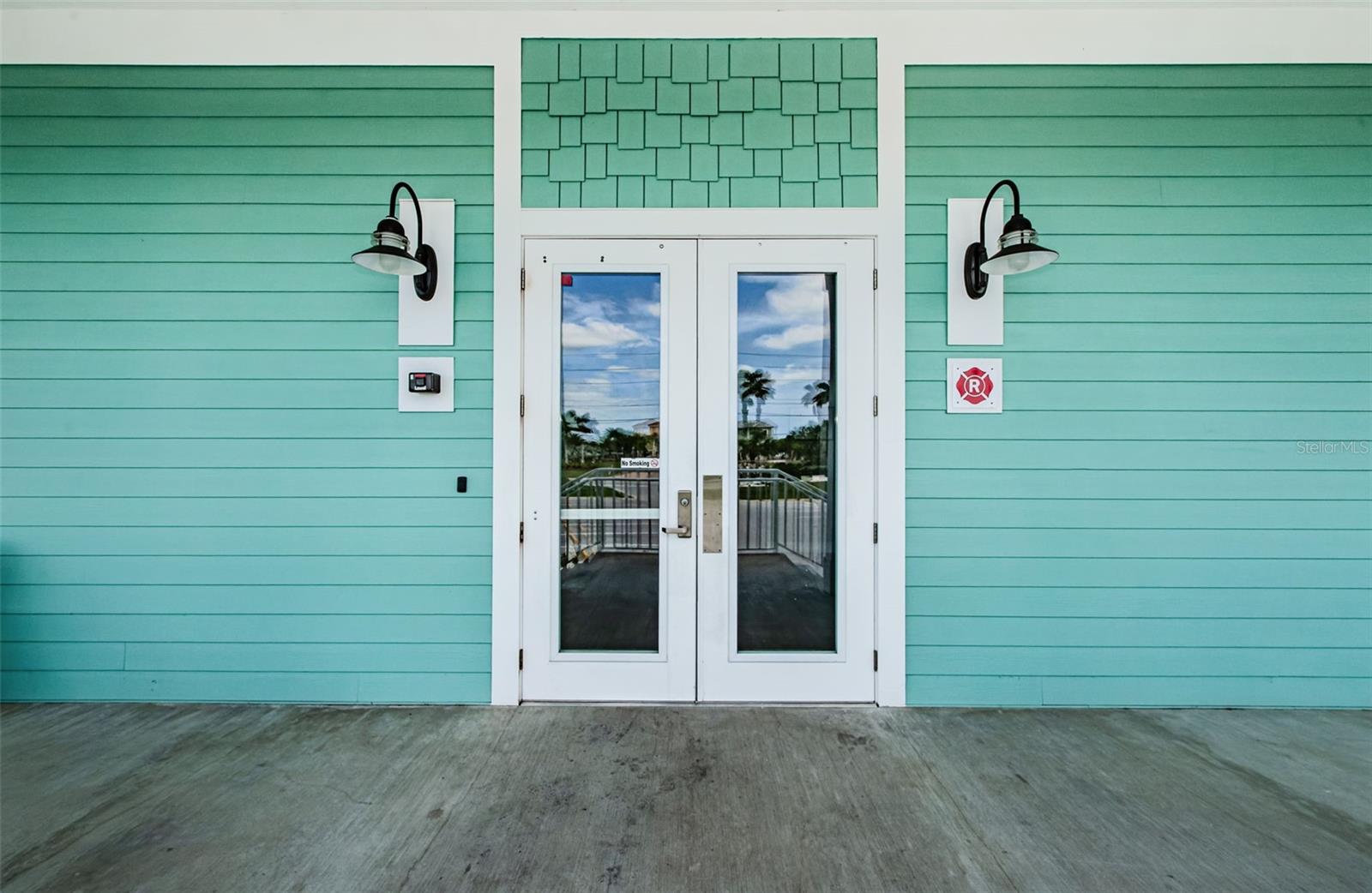 SAND PEBBLE POINTE CONDO 01 AMD 02 - Residential