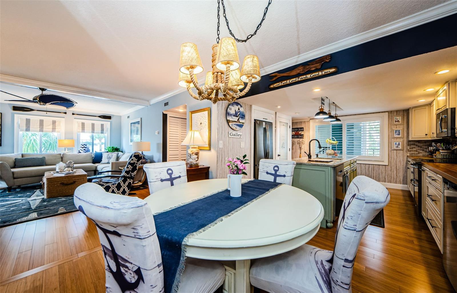 SAND PEBBLE POINTE CONDO 01 AMD 02 - Residential