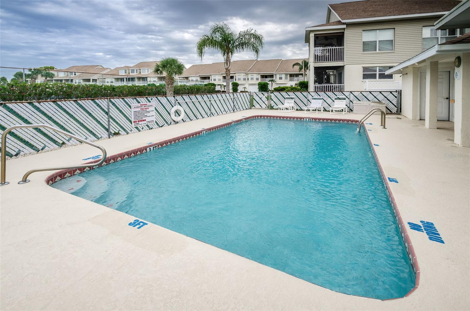 SAND PEBBLE POINTE CONDO 01 AMD 02 - Residential